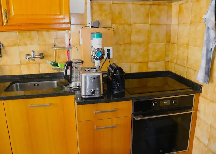 Atlantida - And By The 公寓 *